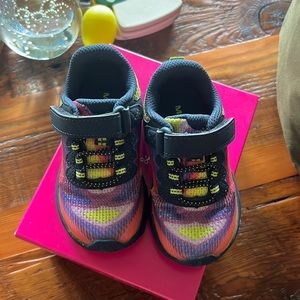 Merrell’s Toddler Shoes size 6